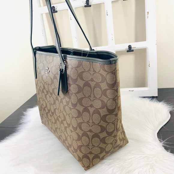 COACH Signature Open City Tote - Picture 3 of 16